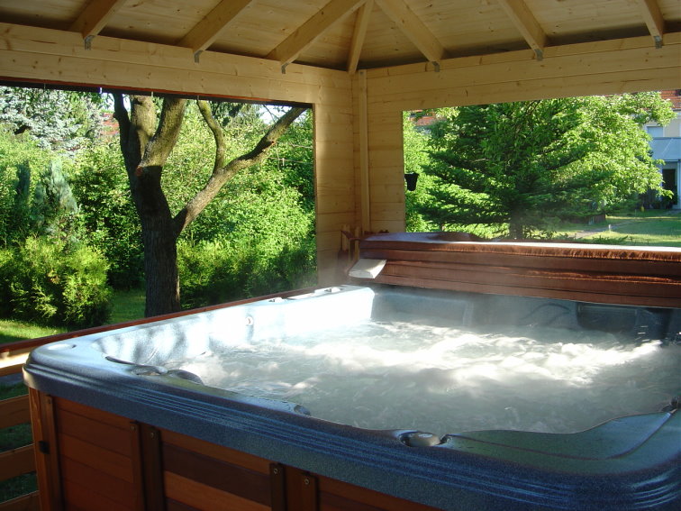 Ferienhaus mit jacuzzi deutschland Schwimmbadtechnik